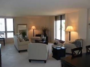 3215 Gulf Shore Blvd N APT 105, Naples, FL 34103