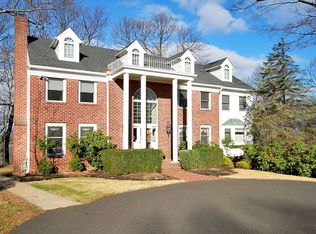 38 Timberline Dr, Bridgewater, NJ 08807