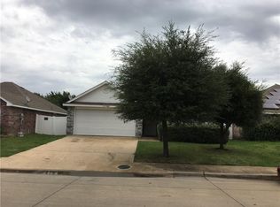 3316 Morning Light Dr, Dallas, TX 75228