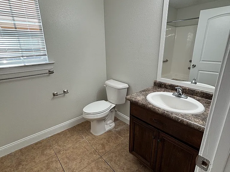 4104 Mulligan Manor Ln #B — Photo 6