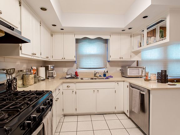 3rd image of 9713 River St APT 2