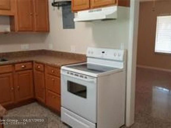 5th image of 430 NE 14th Ave #436