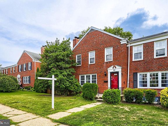 4th image of 1529 Doxbury Rd