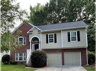 7031 Surrey Dr, Woodstock, GA 30189