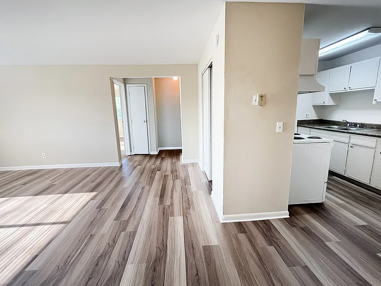 Barkley Ridge Apartments — Photo 102