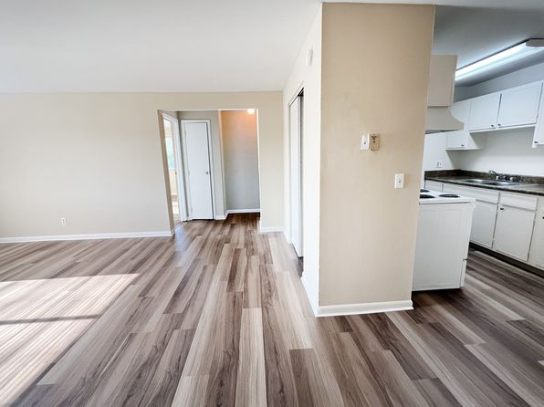 2335 Alexandria Pike APT 79C
