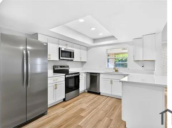 709 Brookview Dr, Garland, TX 75043