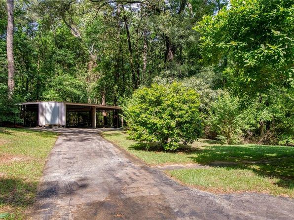 493 Greer Rd, Pineville, LA 71360