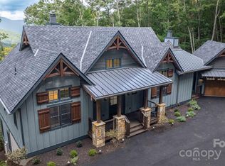 551 Macallan Dr, Waynesville, NC 28786