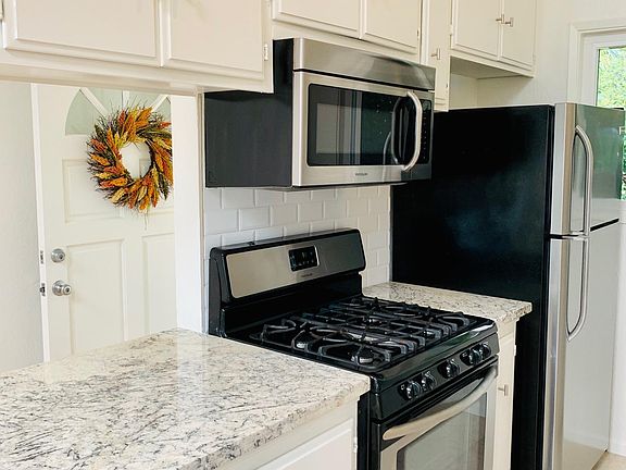 5th image of 506 1/2 Orchid Ave