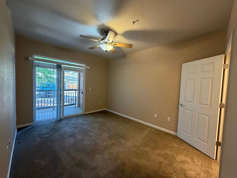 605 Cougar Bluff Point #105 — Photo 11
