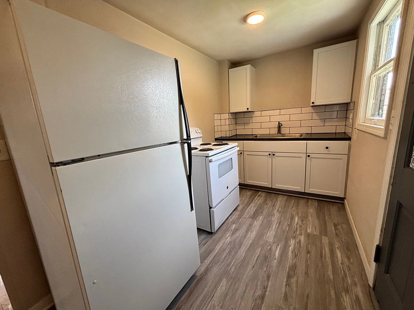 4520 Lafayette Ave — Photo 4