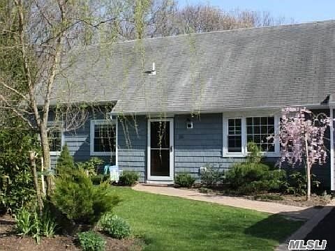 1st image of 25 Winged Foot Dr