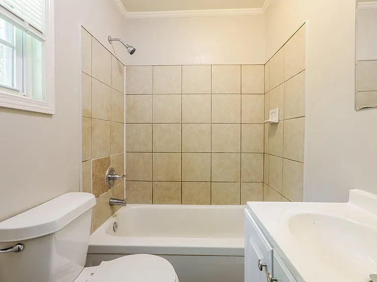 730 Parker St — Photo 14