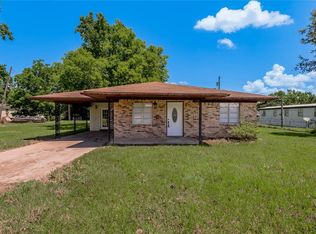 137 E Austin Ave, Onalaska, TX 77360