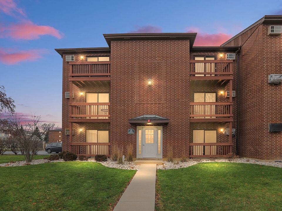 1st image of 330 Shorewood Dr APT 2A