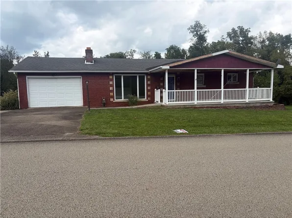 1508 W Green St, Connellsville, PA 15425