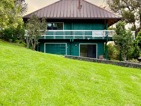 2400 Piiholo Rd, Makawao, HI 96768
