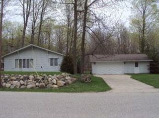 4770 2nd St, Cheboygan, MI 49721