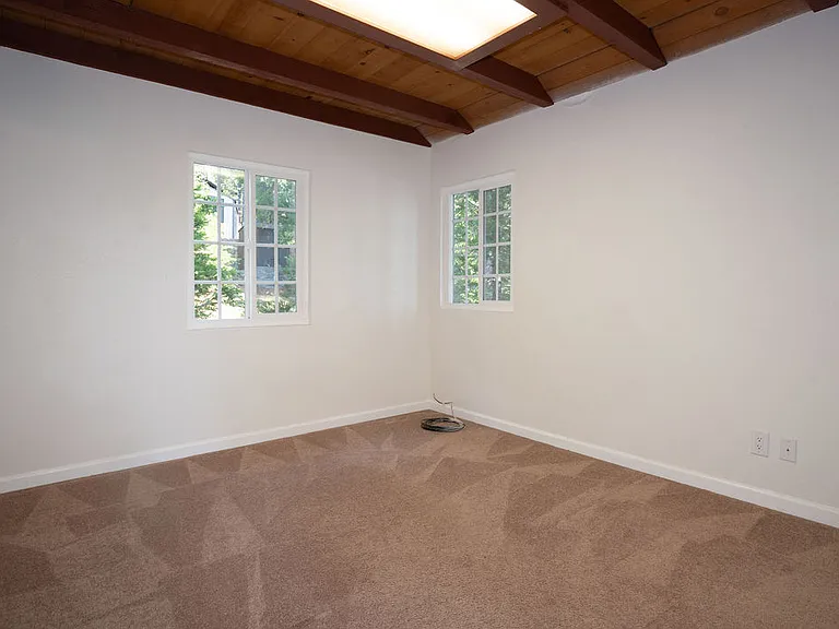 521 Pioneer Rd — Photo 22