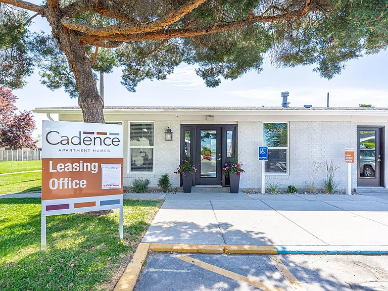 Cadence Apartment Homes — Photo 16