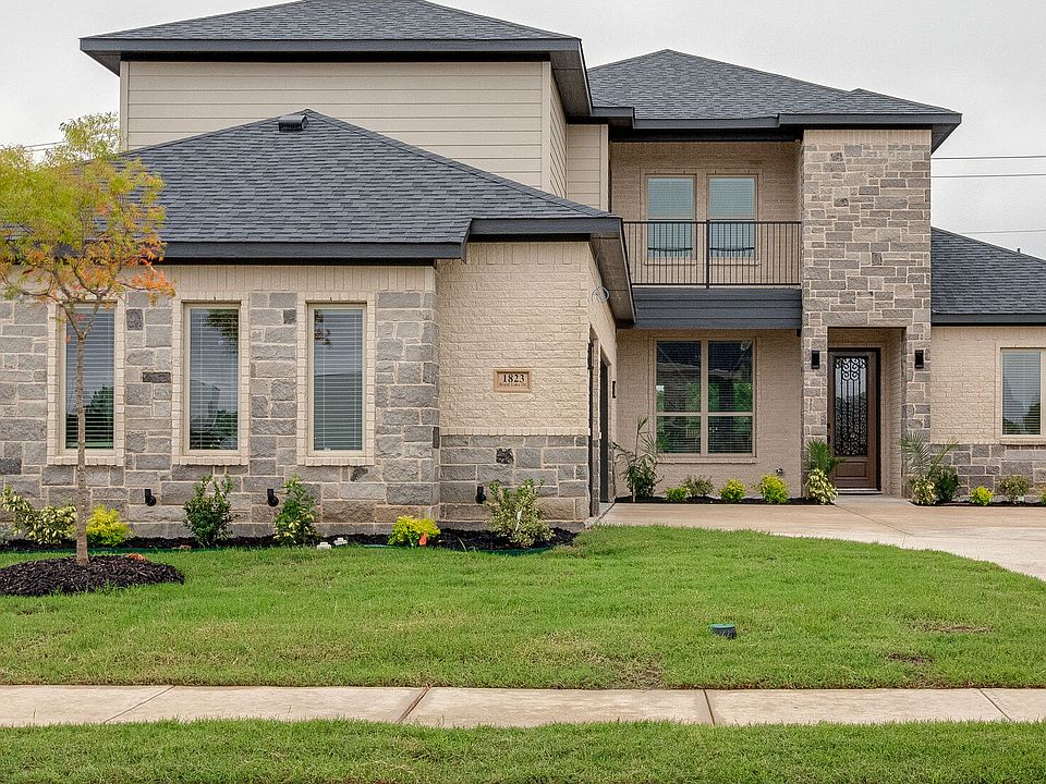Noble Residency Estates by Royal Family Homes in Grand Prairie TX Zillow