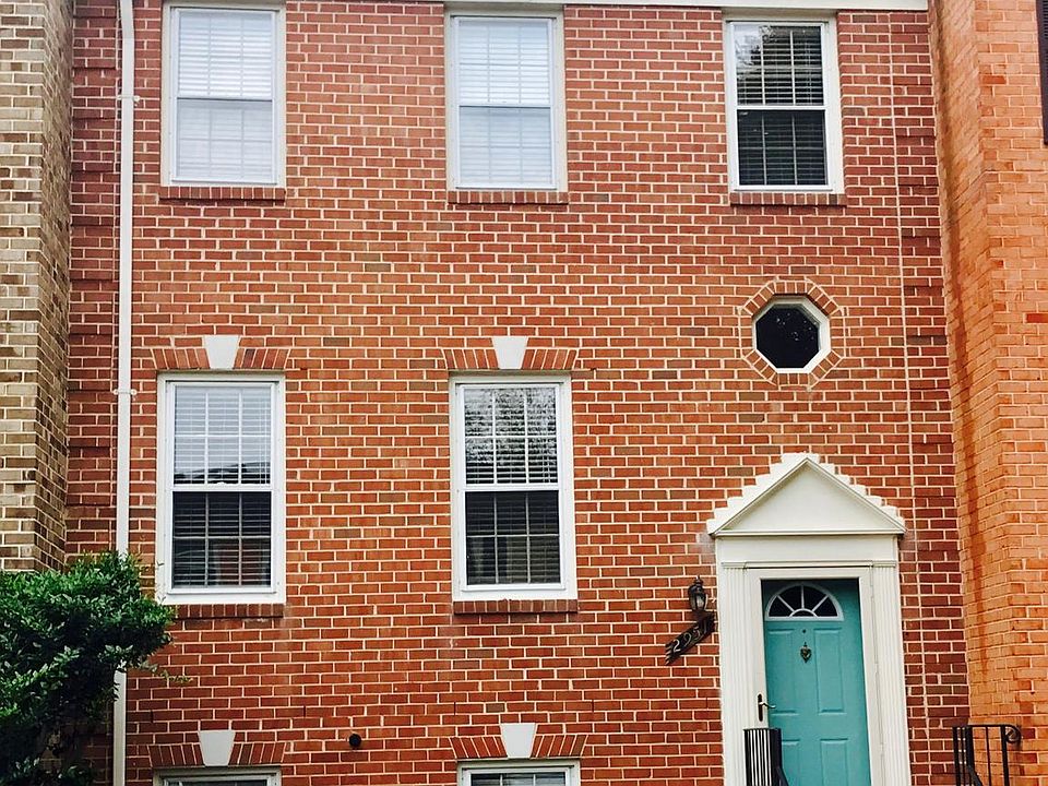 1st image of 2951 Waterford Ct