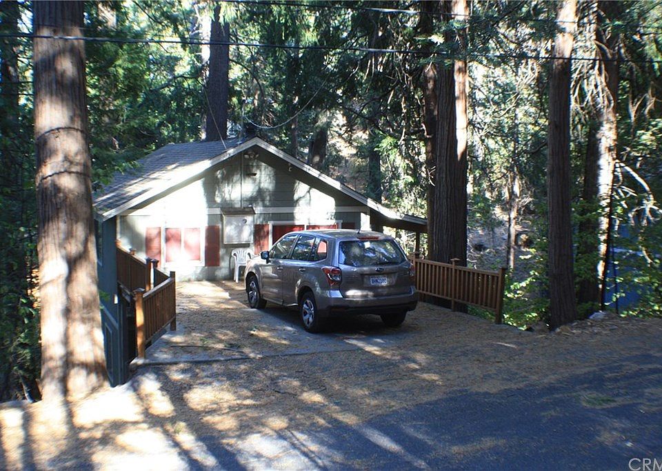 1st image of 26240 Lake Forest Dr