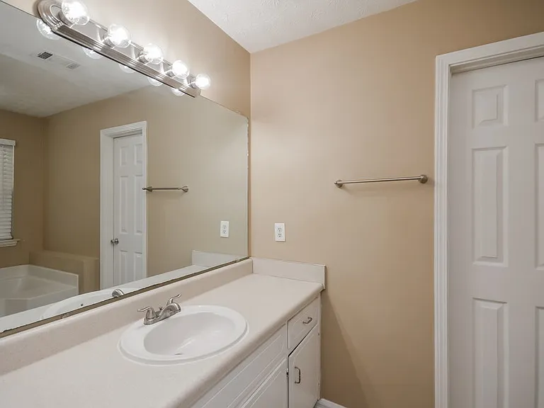 130 Branchwood Dr — Photo 17