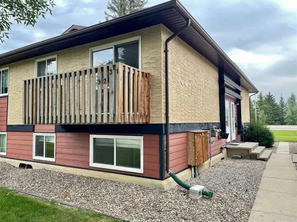 5 Acadia Rd W #31, Lethbridge, AB T1K 4C1