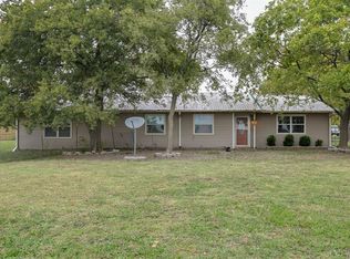 300 W Locust St, Leonard, TX 75452