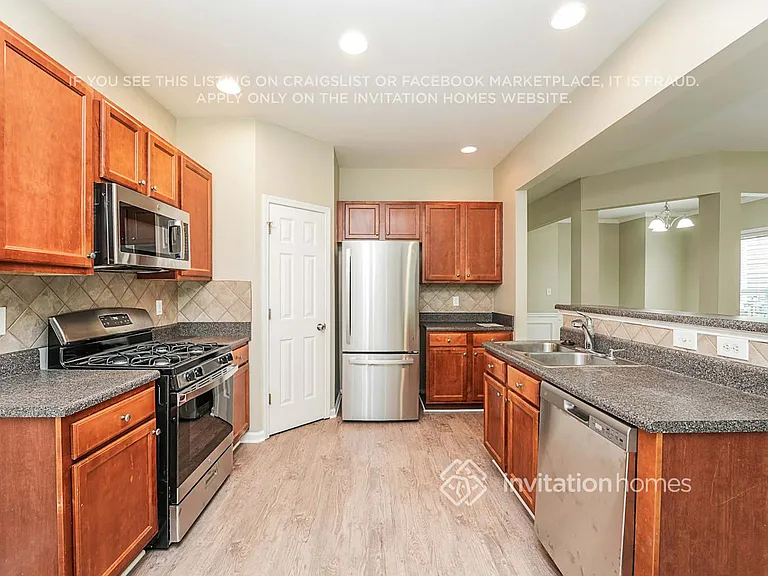 2982 Briaroak Dr — Photo 8