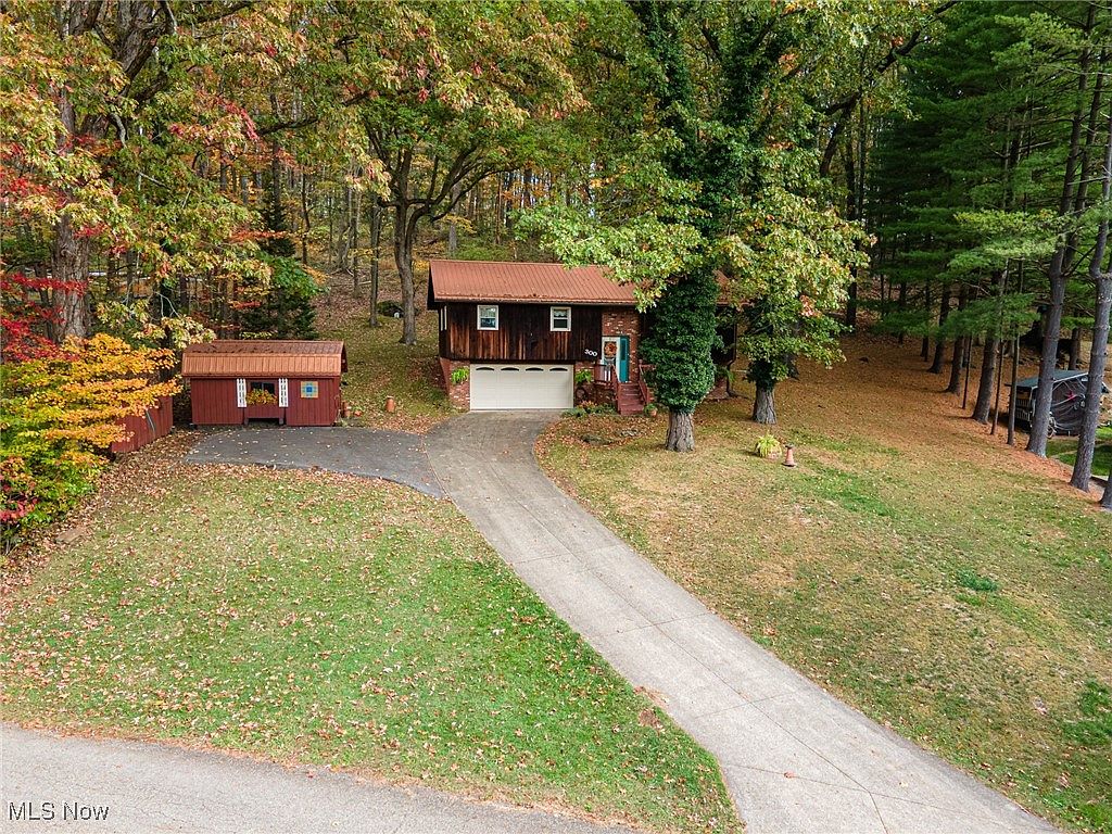 300 Hillsdale Dr, Coshocton, OH 43812 | Zillow