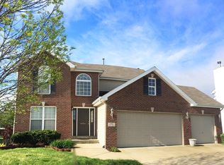 640 Wild Horse Creek Dr, Fairview Heights, IL 62208