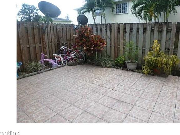 1789-F10019945_901_22