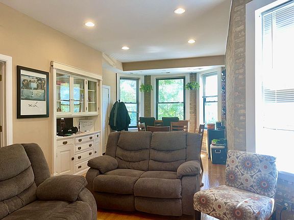 4th image of 3740 N Ashland Ave