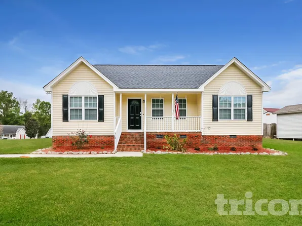 818 Lusterleaf Pl, Wendell, NC 27591