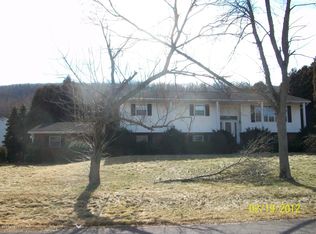 411 E A St, Girardville, PA 17935