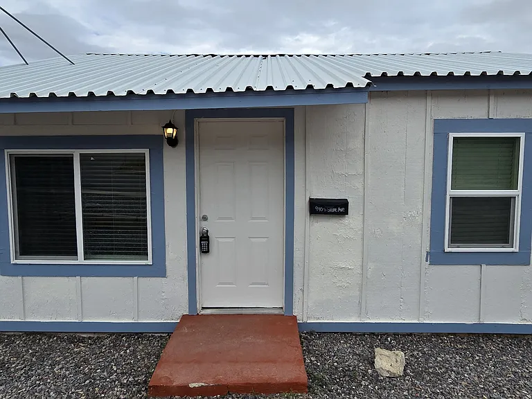 940 S Stone Ave — Photo 14