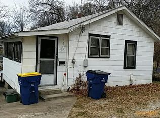 821 Woodland Ave, Festus, MO 63028