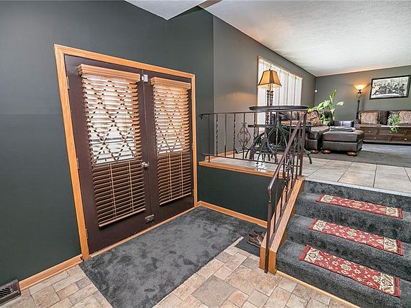 2nd image of 357 Dumbarton Blvd