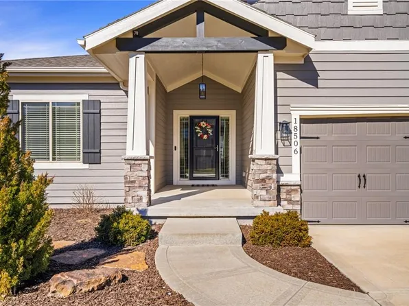 18506 W 194th Ter, Spring Hill, KS 66083