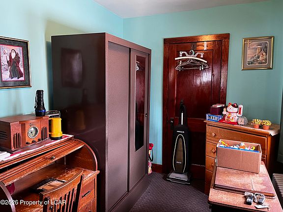 2nd image of 1020 Berwick St
