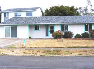 786 SW Swan Ave, Siletz, OR 97380