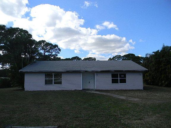 2nd image of 5211 Silver Oak Dr