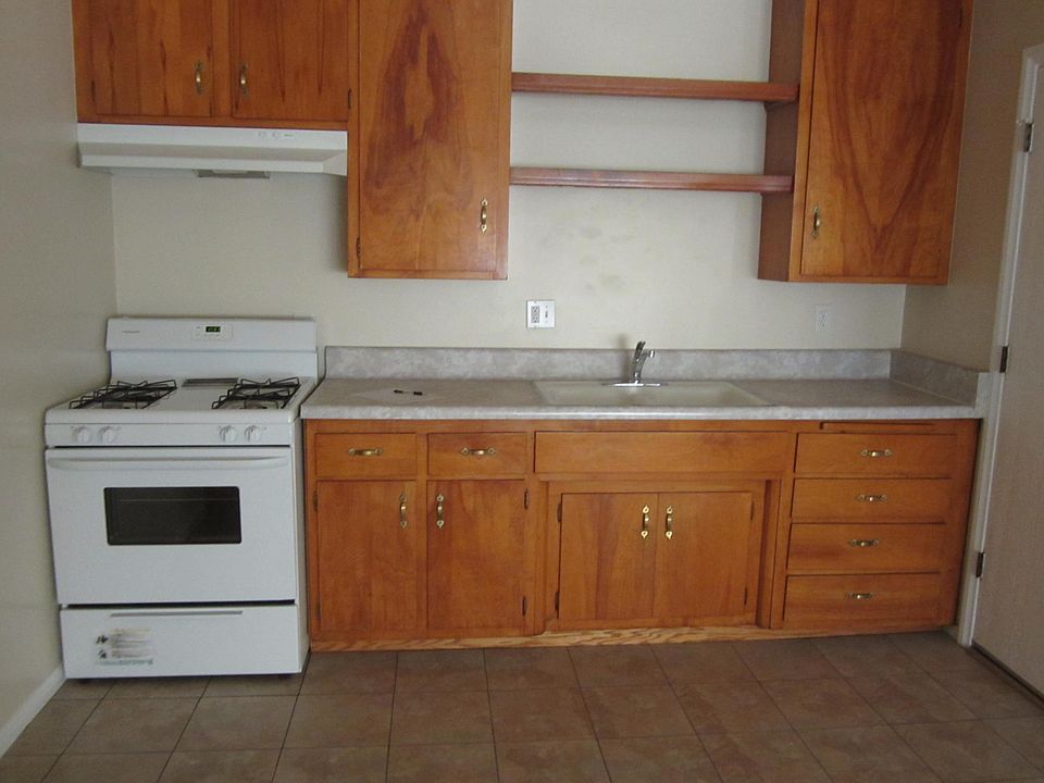2nd image of 1619 E Sycamore St APT 10