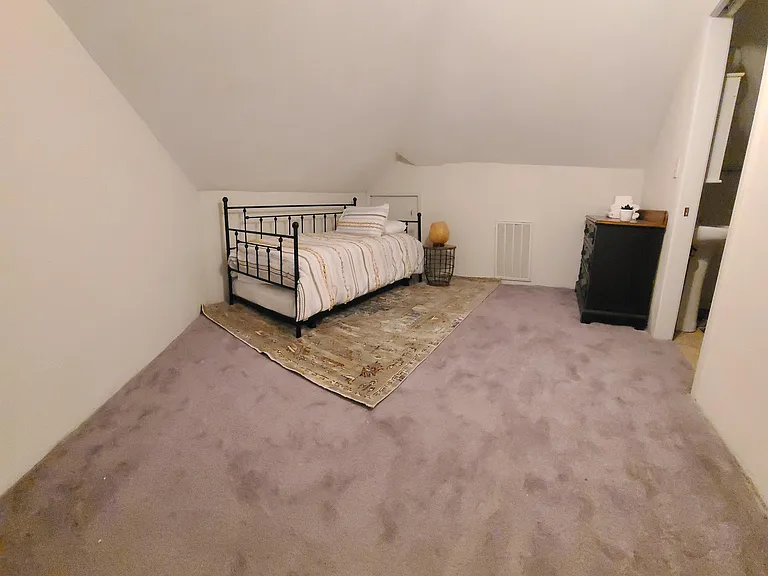 423 W Magnolia Ave #1 — Photo 3