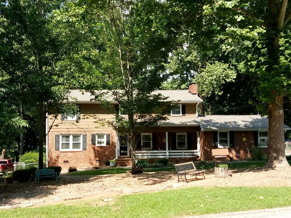 1st image of 2026 Tanglewood Dr
