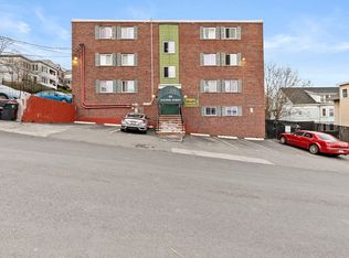 55 Eleanor St APT 19, Chelsea, MA 02150