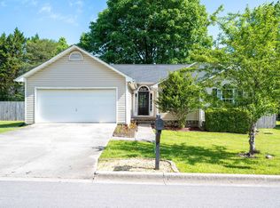1806 Glenbrook Pl, Dalton, GA 30720